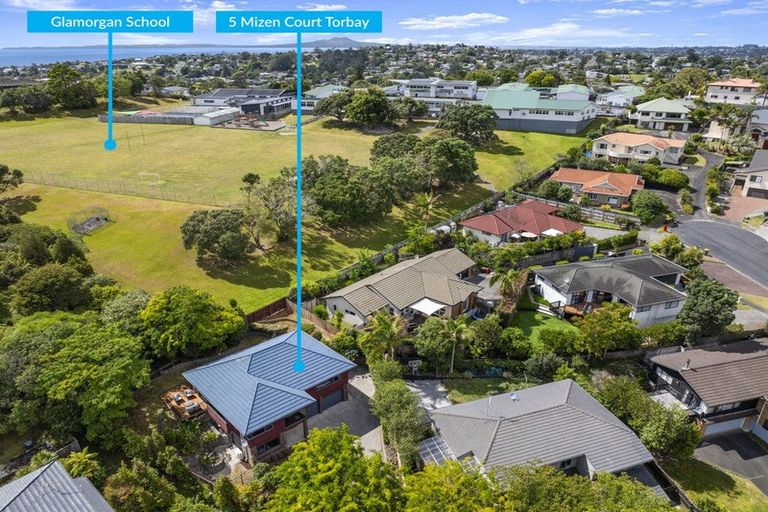Photo of property in 5 Mizen Court, Torbay, Auckland, 0630