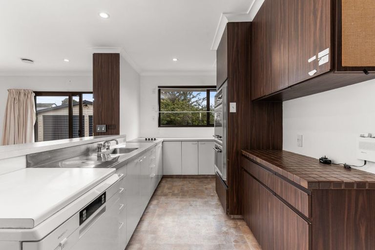 Photo of property in 10 Haslett Place, Upper Riccarton, Christchurch, 8041