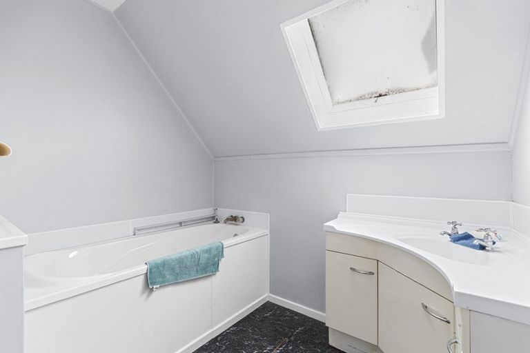Photo of property in 7 Cracroft Street, Waitara, 4320