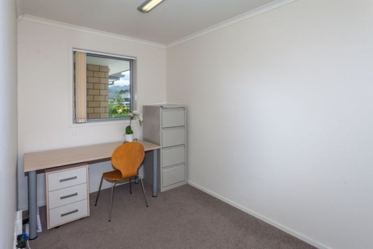 Photo of property in 20 Merrimana Drive, Thames, 3500