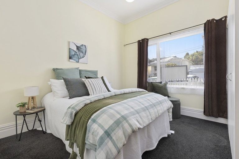 Photo of property in 10 Hiropi Street, Newtown, Wellington, 6021