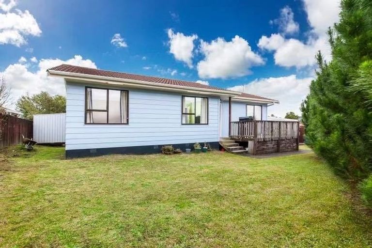 Photo of property in 12 Hillman Place, Ranui, Auckland, 0612