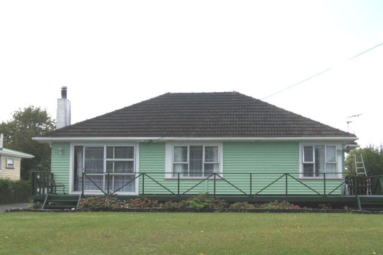 Photo of property in 9 Mawney Road, Henderson, Auckland, 0610