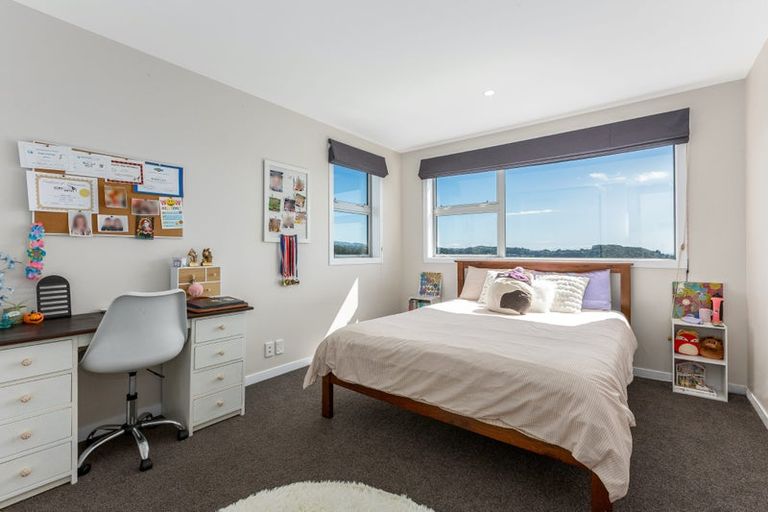 Photo of property in 87 Endeavour Drive, Whitby, Porirua, 5024