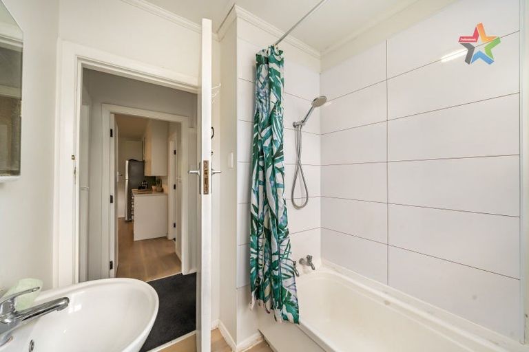 Photo of property in 46 Leighton Avenue, Waiwhetu, Lower Hutt, 5010