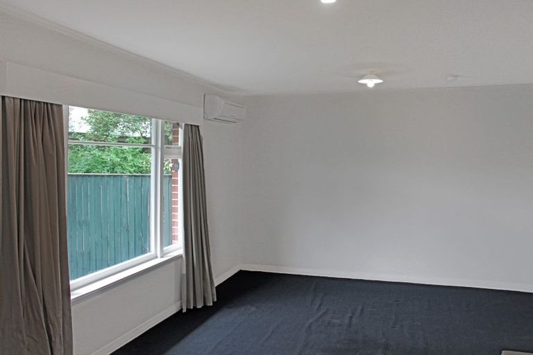 Photo of property in 17a Bradshaw Terrace, Riccarton, Christchurch, 8011