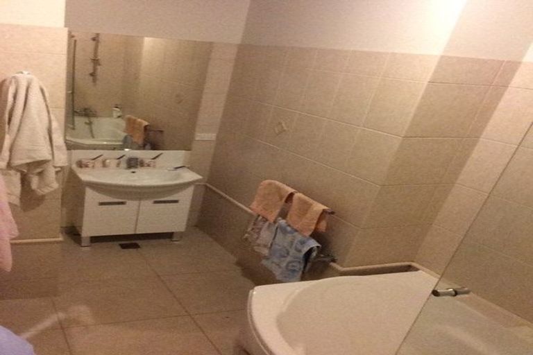 Photo of property in 4/126 Stancombe Road, Flat Bush, Auckland, 2016