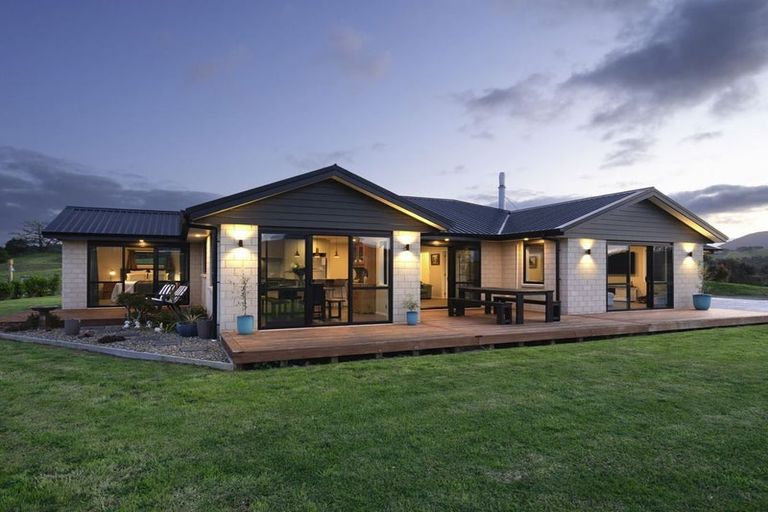 Photo of property in 681 Otaika Valley Road, Maungatapere, Whangarei, 0170
