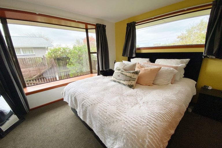 Photo of property in 15 Oldwood Street, Bishopdale, Christchurch, 8053