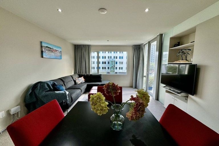Photo of property in Sanctum Apartments, 34/10a Ebor Street, Te Aro, Wellington, 6011