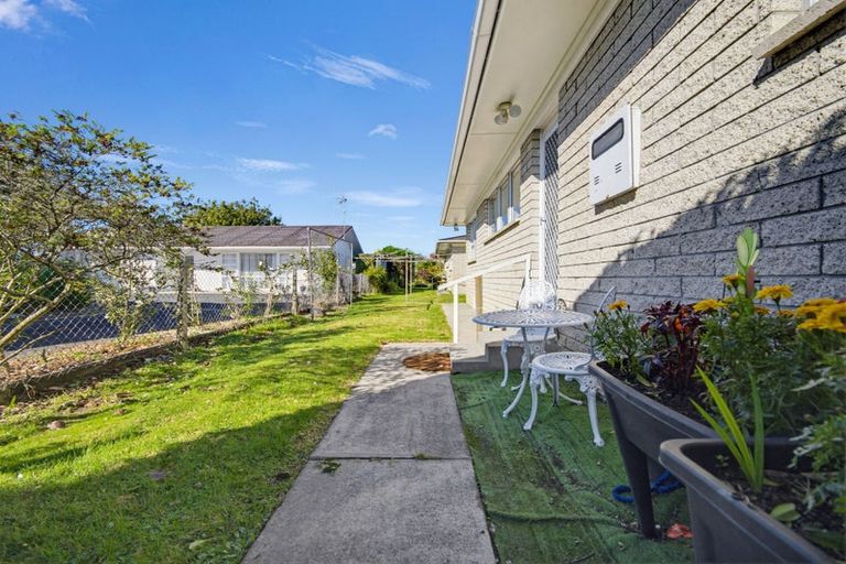 Photo of property in 22 Howden Road, Fairfield, Hamilton, 3214