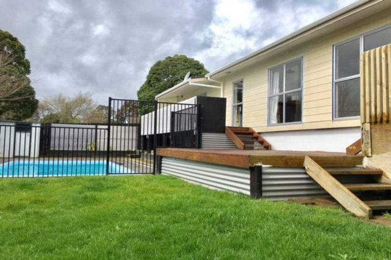 Photo of property in 19 Cottrell Place, Clendon Park, Auckland, 2103