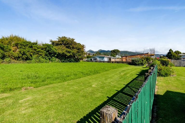 Photo of property in 6 Mace Terrace, Oakura, 4314