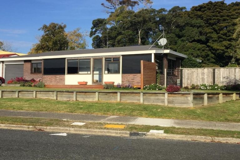 Photo of property in 16a Myrtle Drive, Omokoroa, 3114