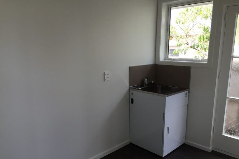 Photo of property in 1/16 Division Street, Riccarton, Christchurch, 8041