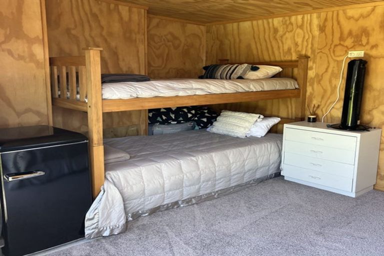 Photo of property in 37 Bluff Road, Kuaotunu West, Whitianga, 3592