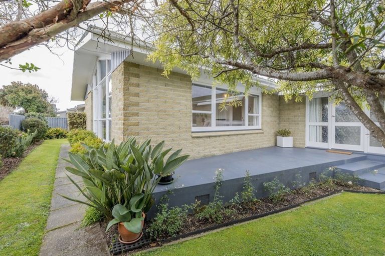 Photo of property in 17 Burn Street, Levin, 5510