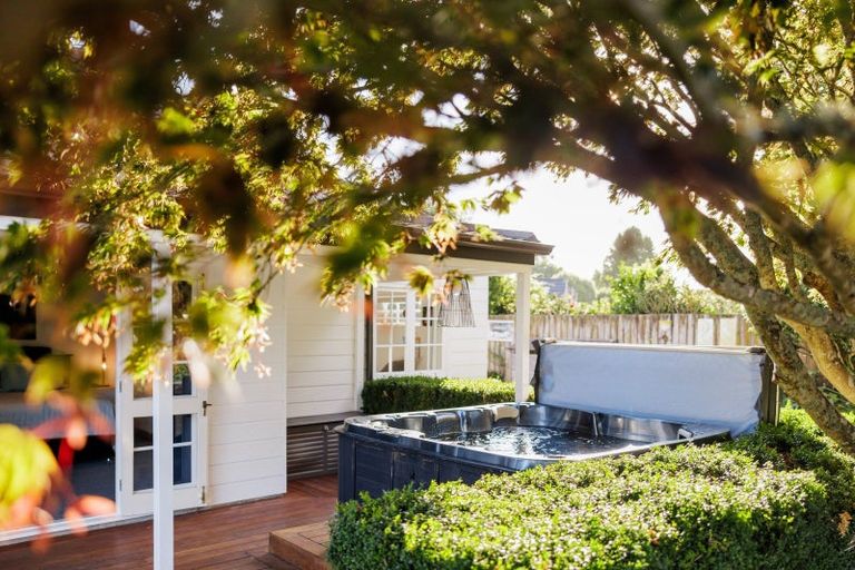 Photo of property in 16 Cowley Drive, Leamington, Cambridge, 3432