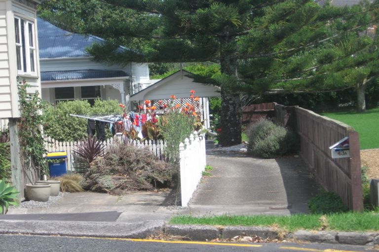 Photo of property in 43a Ewen Alison Avenue, Devonport, Auckland, 0624