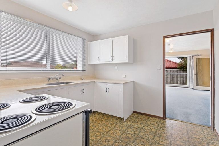 Photo of property in 1/11 Fernbrook Place, Mairehau, Christchurch, 8013