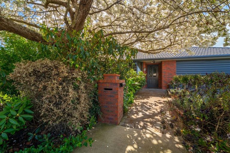 Photo of property in 2 Hannah Place, Holmes Hill, Oamaru, 9401