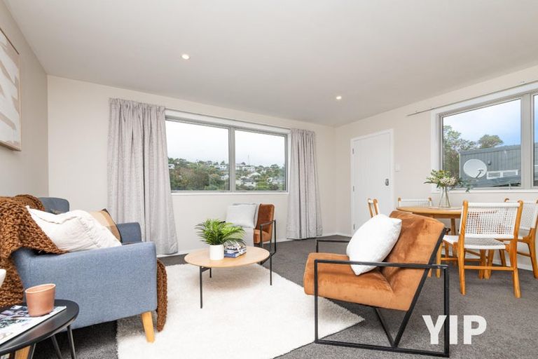 Photo of property in 137a Newlands Road, Newlands, Wellington, 6037