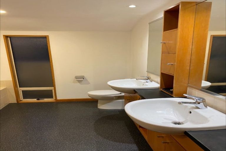 Photo of property in 25 Te Awakura Terrace, Mount Pleasant, Christchurch, 8081