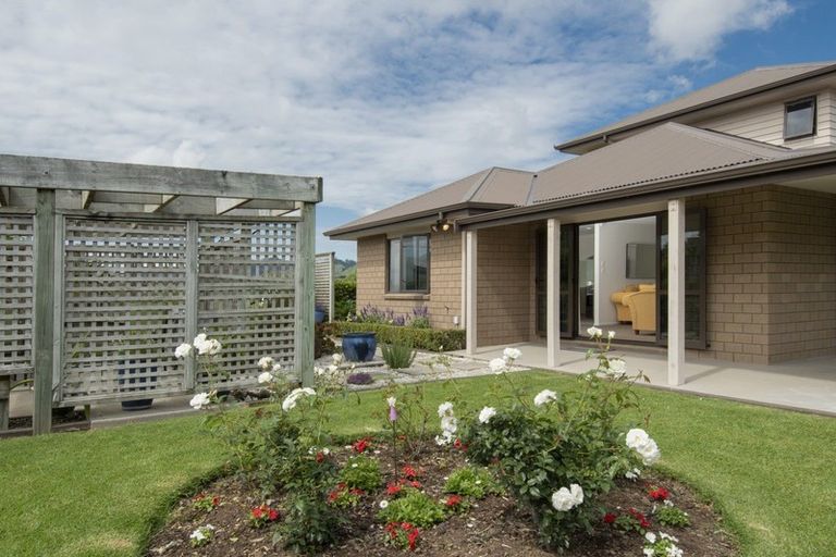Photo of property in 39 Browns Drive, Waihi Beach, 3611