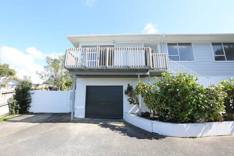 Photo of property in 1/18 Cranston Street, Torbay, Auckland, 0632