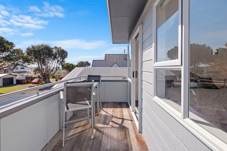 Photo of property in 35 Ocean View Road, Waihi Beach, 3611