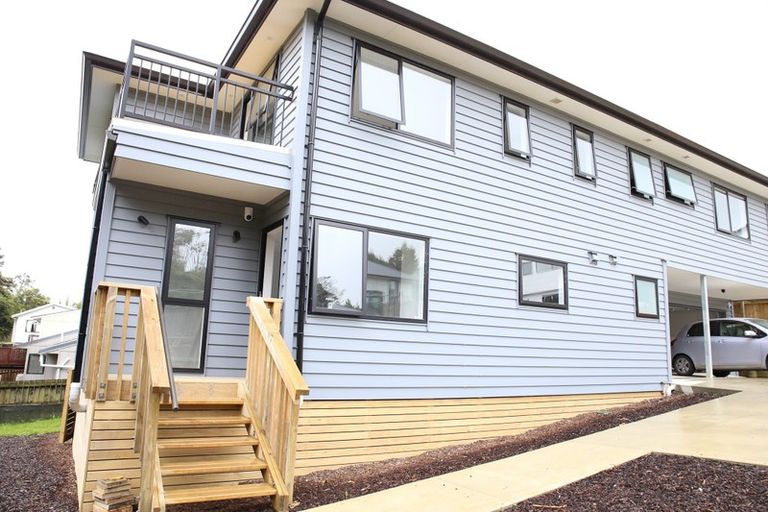 Photo of property in 109b Woodglen Road, Glen Eden, Auckland, 0602