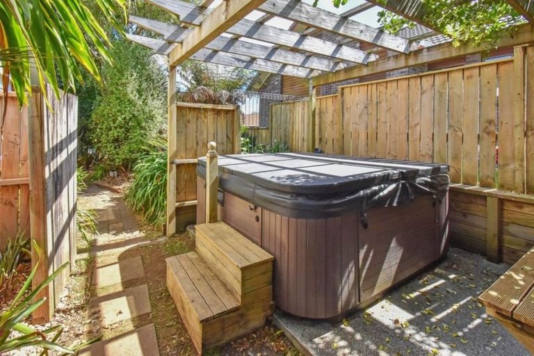 Photo of property in 7 Talga Court, Conifer Grove, Takanini, 2112