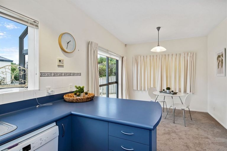 Photo of property in 13 Ring Lane, Paparangi, Wellington, 6037