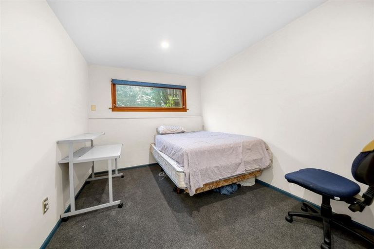 Photo of property in 16 Mackinnon Terrace, Sunshine Bay, Queenstown, 9300