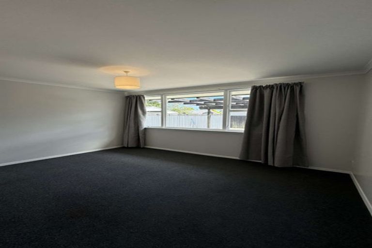 Photo of property in 27 Donnington Street, Parklands, Christchurch, 8083