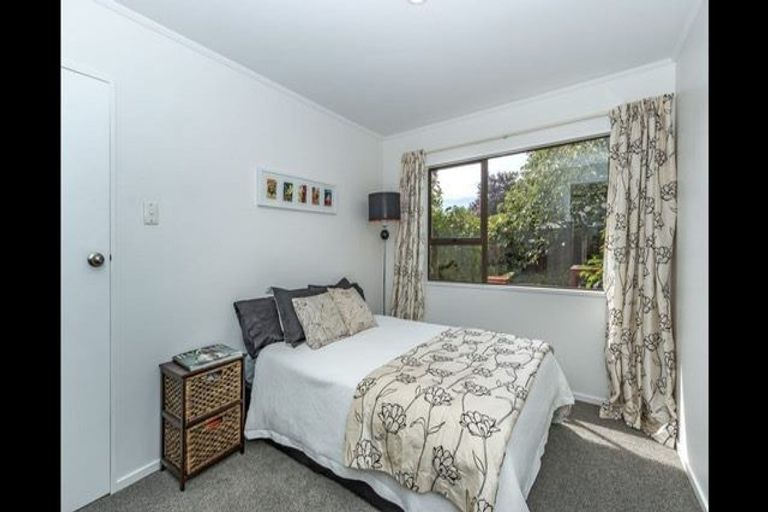 Photo of property in 35 Sefton Street, Belfast, Christchurch, 8051