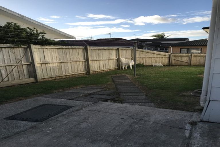 Photo of property in 2/24 Bledisloe Street, Papatoetoe, Auckland, 2104