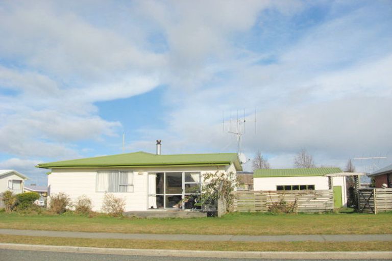 Photo of property in 14 Pop Andrew Drive, Te Anau, 9600