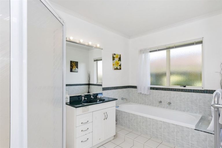 Photo of property in 14 Melia Place, Mount Maunganui, 3116