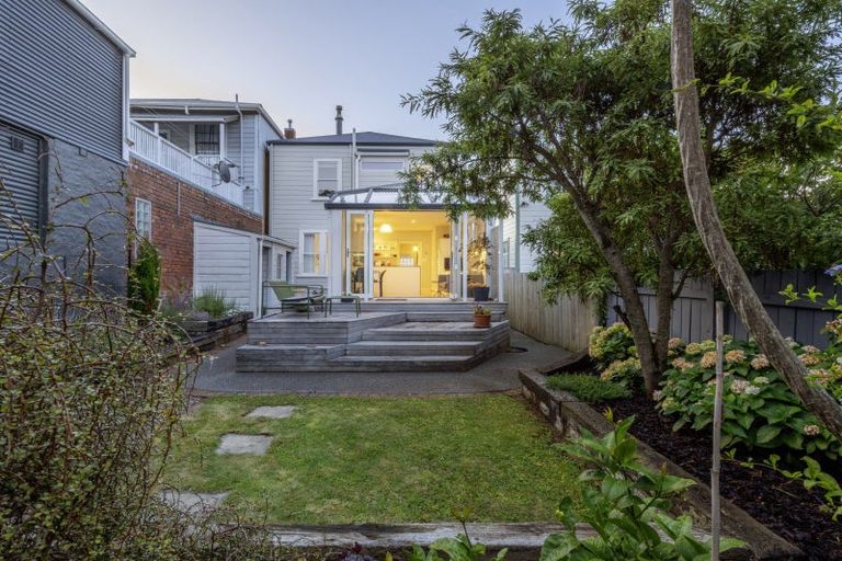 Photo of property in 57 Brougham Street, Mount Victoria, Wellington, 6011