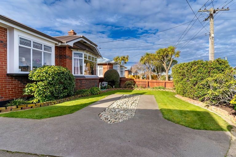 Photo of property in 5 East Avenue, Saint Kilda, Dunedin, 9012