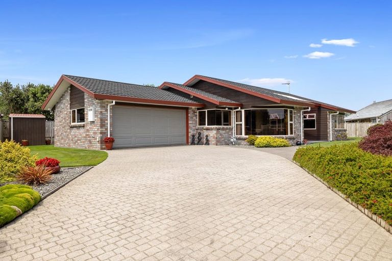 Photo of property in 3c Larsen Place, Merrilands, New Plymouth, 4312
