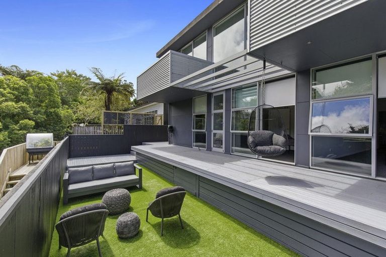 Photo of property in 43a Poto Road, Normandale, Lower Hutt, 5010