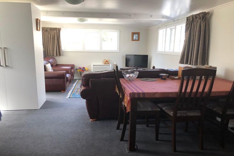 Photo of property in 1 Heatley Avenue, Hokowhitu, Palmerston North, 4410