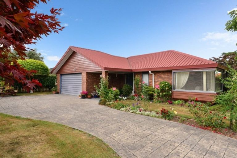 Photo of property in 22 Halcione Close, Flagstaff, Hamilton, 3210