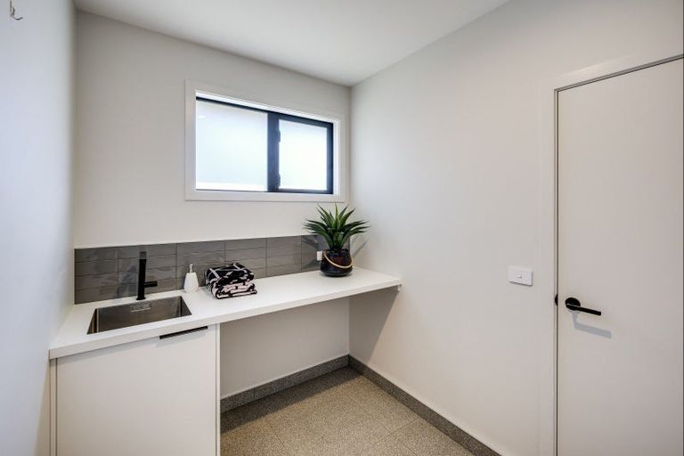 Photo of property in 3 Grenside Lane, Mahora, 4120