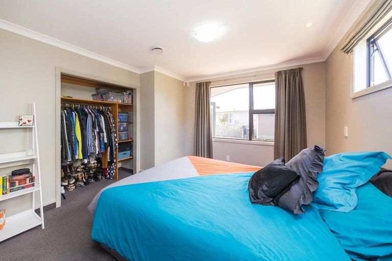 Photo of property in 20 Holdsworth Avenue, Milson, Palmerston North, 4414