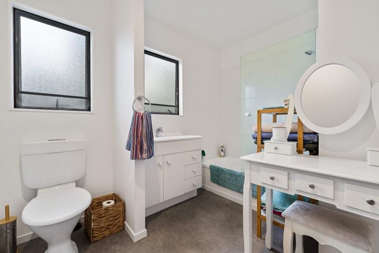 Photo of property in 3/30 Daytona Road, Henderson, Auckland, 0610