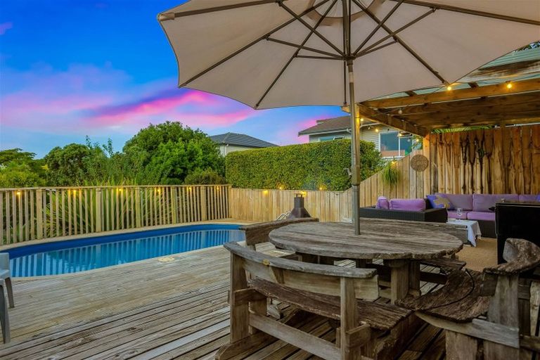 Photo of property in 44 Gibraltar Street, Howick, Auckland, 2014