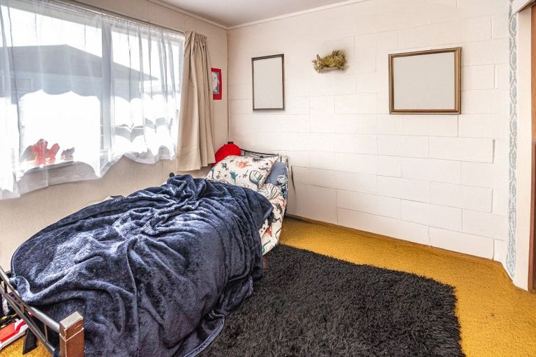 Photo of property in 2/234 Heads Road, Gonville, Whanganui, 4501